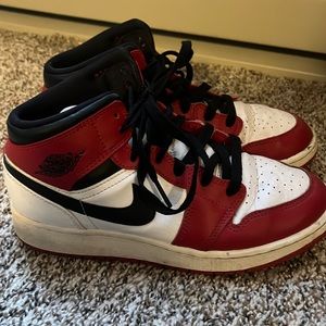 AIR JORDANS red
